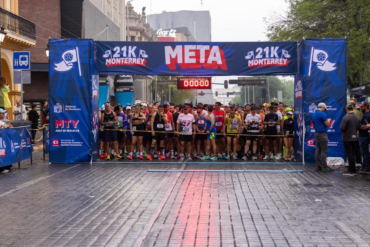 Lleva a cabo Monterrey carrera 21K con temática mundialista Lleva a cabo Monterrey carrera 21K con temática mundialista