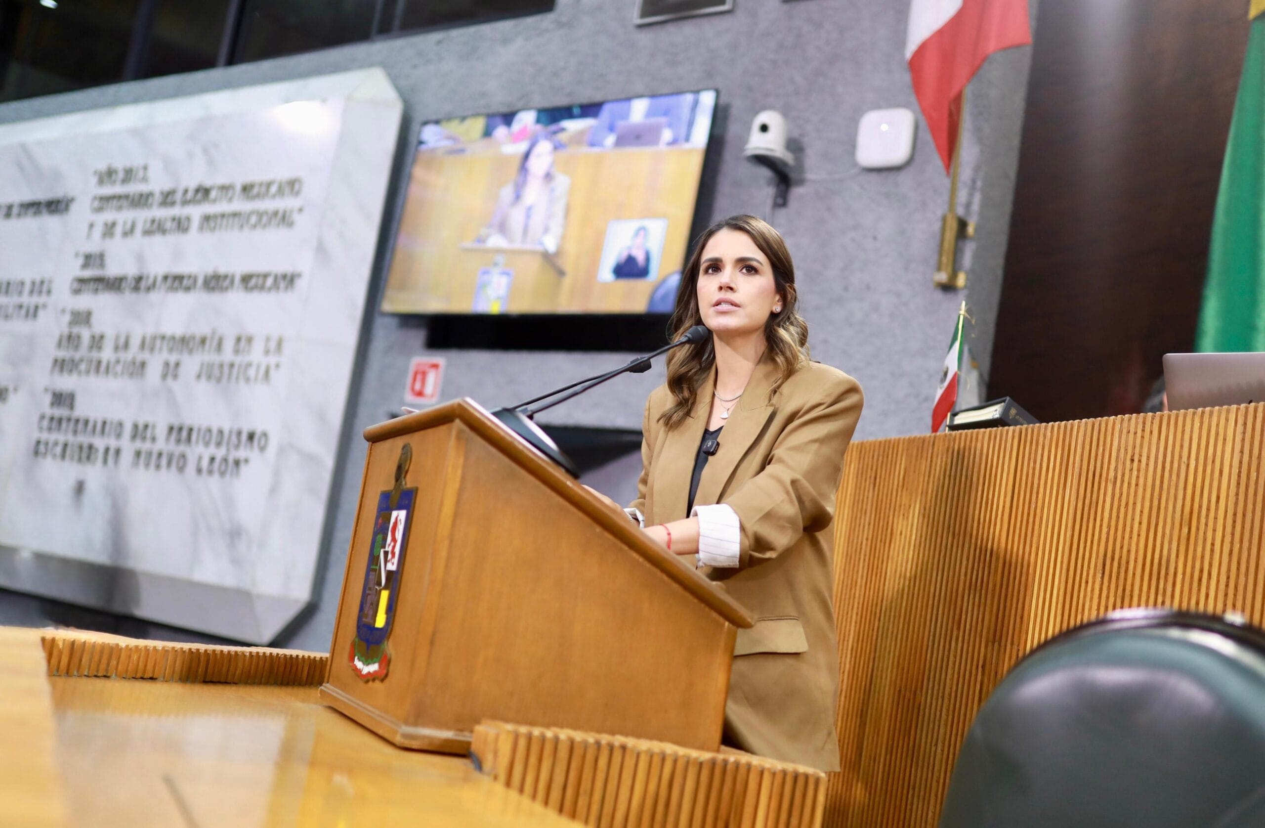PIDE LORENA FECHAS Y TRANSPARENCIA PARA REPARAR DAÑOS AL PLUVIAL DE MONTERREY